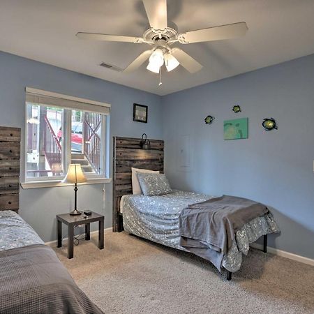 The Lake Escape With Balcony And Pool Access! Camdenton Exteriör bild