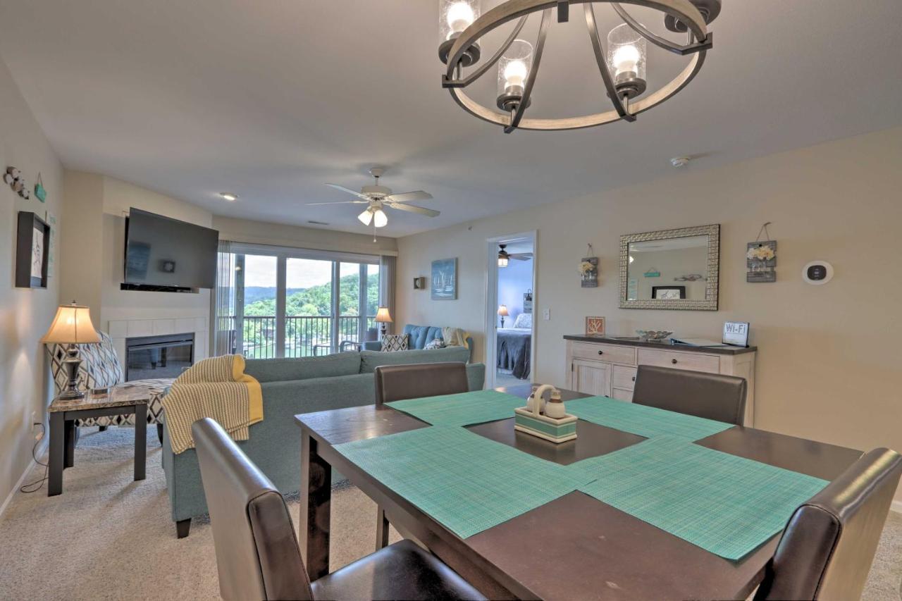 The Lake Escape With Balcony And Pool Access! Camdenton Exteriör bild