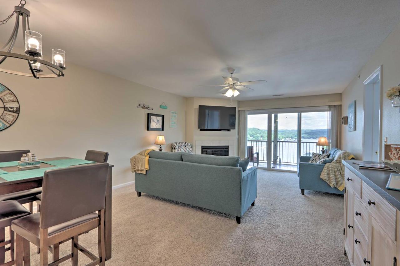 The Lake Escape With Balcony And Pool Access! Camdenton Exteriör bild