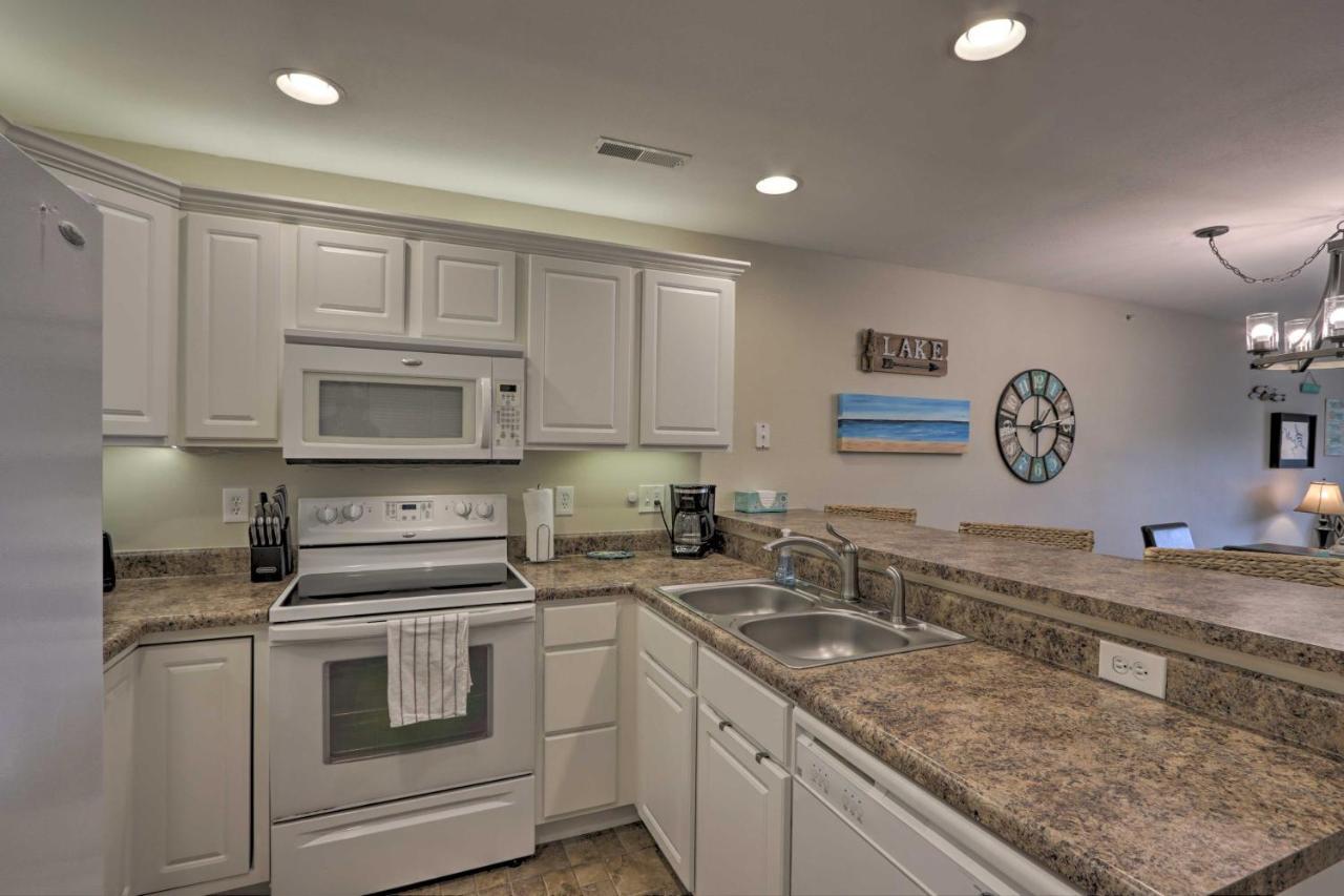 The Lake Escape With Balcony And Pool Access! Camdenton Exteriör bild