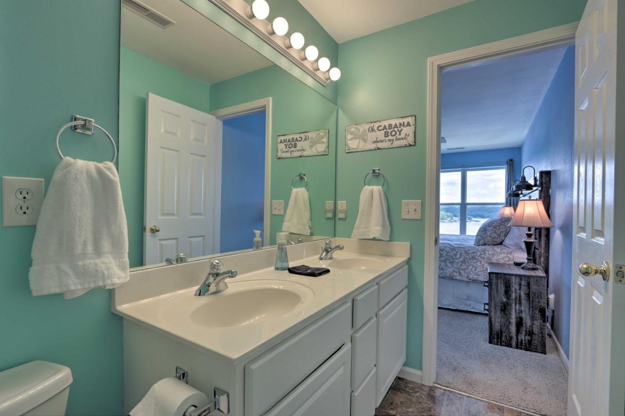 The Lake Escape With Balcony And Pool Access! Camdenton Exteriör bild