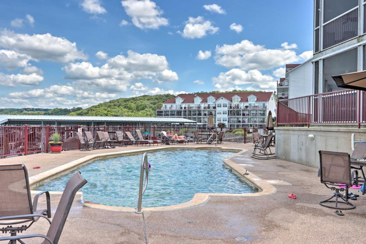 The Lake Escape With Balcony And Pool Access! Camdenton Exteriör bild